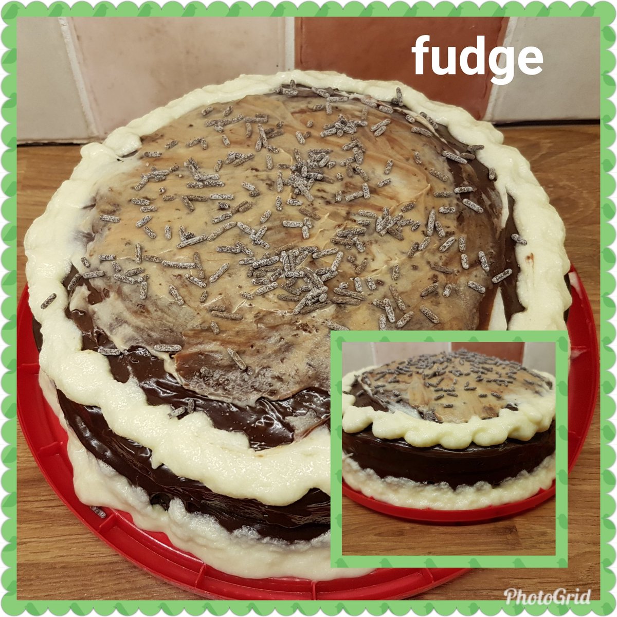 Ra11en46's tweet photo. Mother daughter bake off 🎂Which do you prefer? Butterfly or Fudge xx https://t.co/qFezSpfeR2