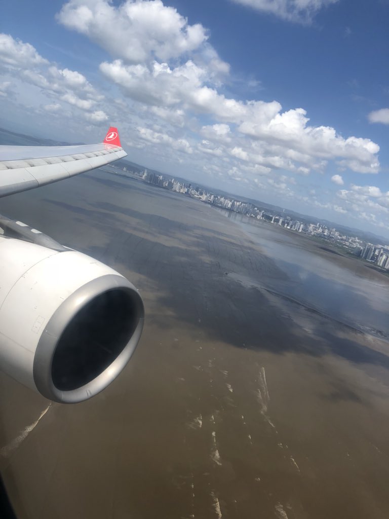 LuisitoComunica's tweet image. Yayito y yo venimos llegando a la ciudad de Panamá! 🇵🇦 Muy emocionados de por fin poder estar aquí! 

¿Qué es lo chido por aquí? 🛩