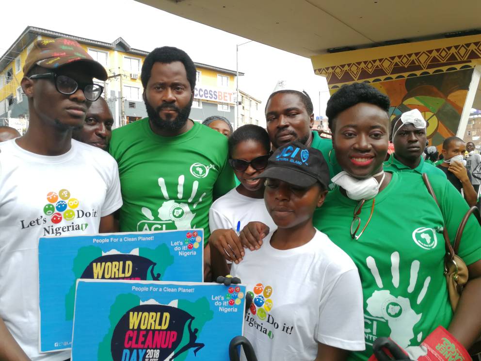 CleanUpNigeria's tweet photo. More pictures. #KeepSurulereClean #KeepLagosClean https://t.co/0htOUcKcFz