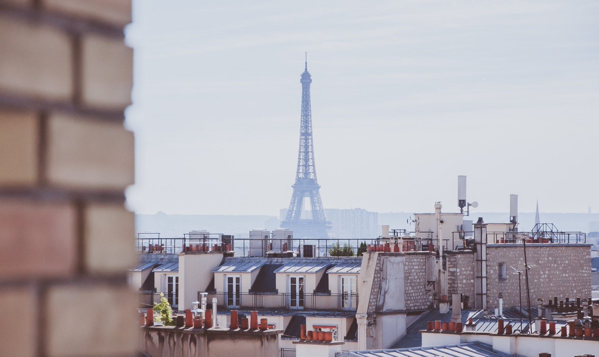 Deal Alert: Round-Trip Flights To Paris Are Starting At $300 via <a href="/TravelNoire/">Travel Noire</a> buff.ly/2Gt2q8n