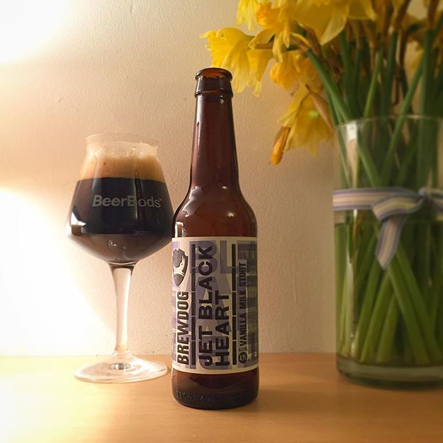 bushcraftbeer's tweet photo. #StoutsOnSunday Jet Black Heart by @brewdogofficial
#CraftBeer #ModernBeer #Stout #Sunday #HappyEaster #HoppyYeaster #BeersOfInstagram #Instabeer #BeerPodSquad #CheersGuys #GoodBeerHunting https://t.co/hULNXwhOfL https://t.co/Lio6t8UfaZ