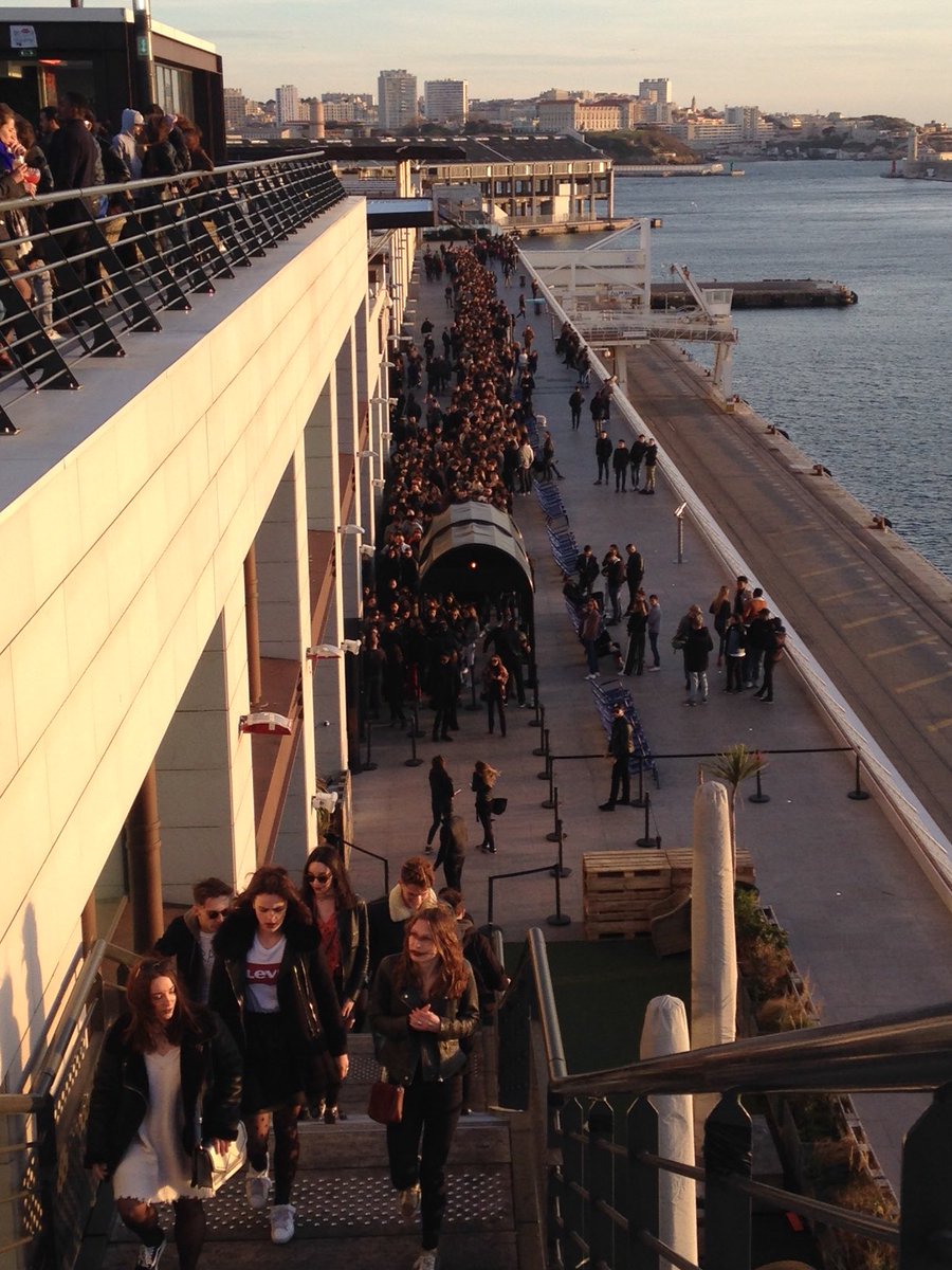 Pre-openning du Roof Top des Terrasses du Port ! C est reparti pour une saison de folie ! 🤗 <a href="/LesTDP/">Terrasses du Port</a> <a href="/marseille/">Ville de Marseille</a> <a href="/R2marseille/">R2 l Le Rooftop des Terrasses</a>  #lajoliettecestvraimenttheplacetobe