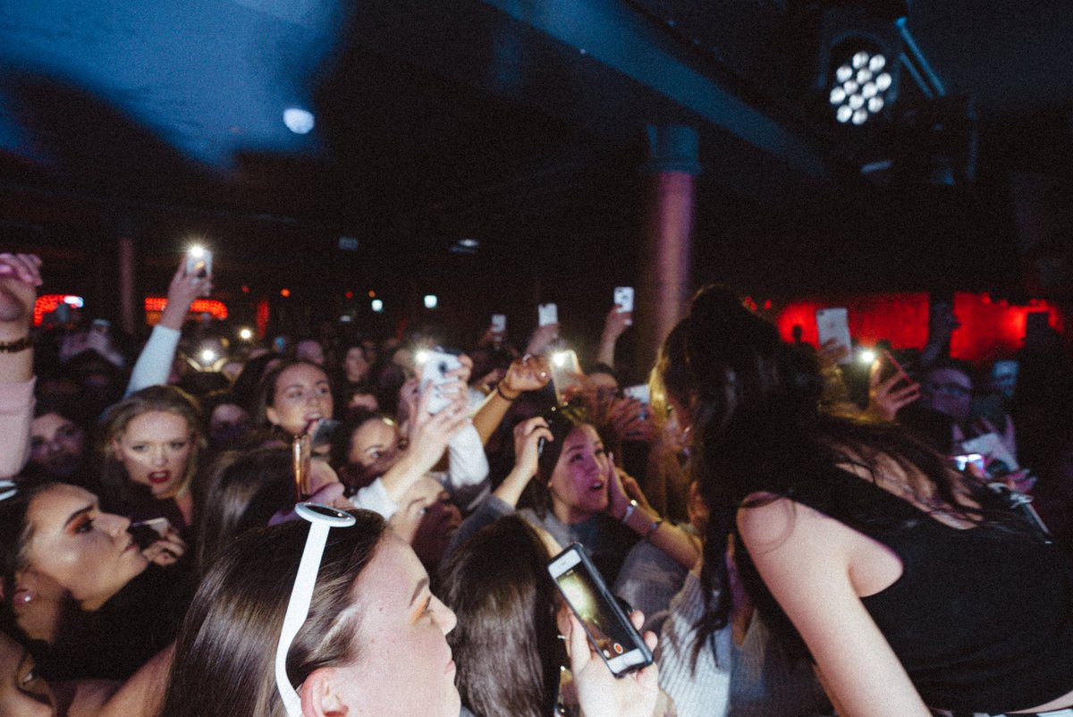 ConnorBrashier's tweet image. dublin energy🦋⚡️one more show tomorrow amsterdam, let’s make it willddd✨