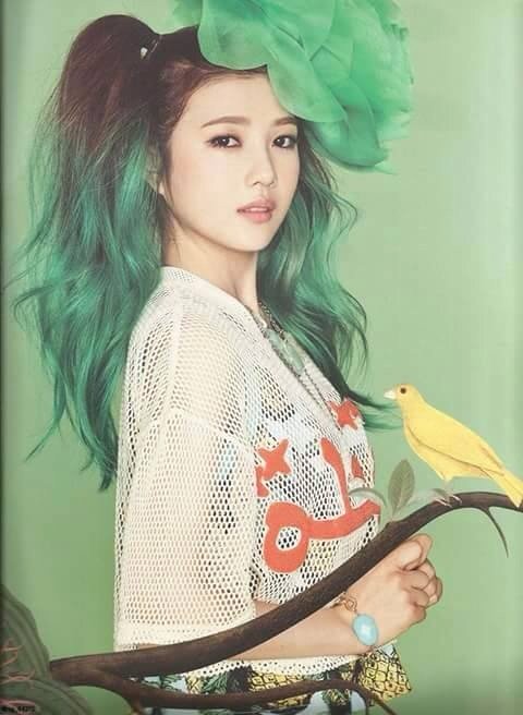 SciFi__Official's tweet photo. SCI-FI 1st single 'Happiness' - #UCCHI https://t.co/gZEFk0cYi1