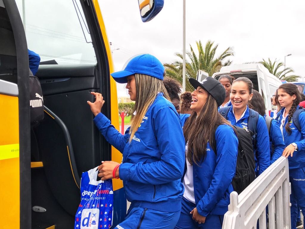 MayraOlveraR's tweet photo. #LaSerena 💪🏻🙌🏻🇨🇱 #CopaAméricaFemenina2018
Fotos: @CAFemChile2018 https://t.co/RQewwoocGi