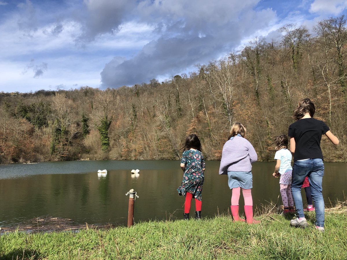 FiliPerazzini's tweet photo. ...e dopo il pranzo di Pasqua una bella escursioncina alla portata di tutti... 😊🐣
#sempreincammino #incamminoconlemiebimbe https://t.co/BaMZFbiOQi