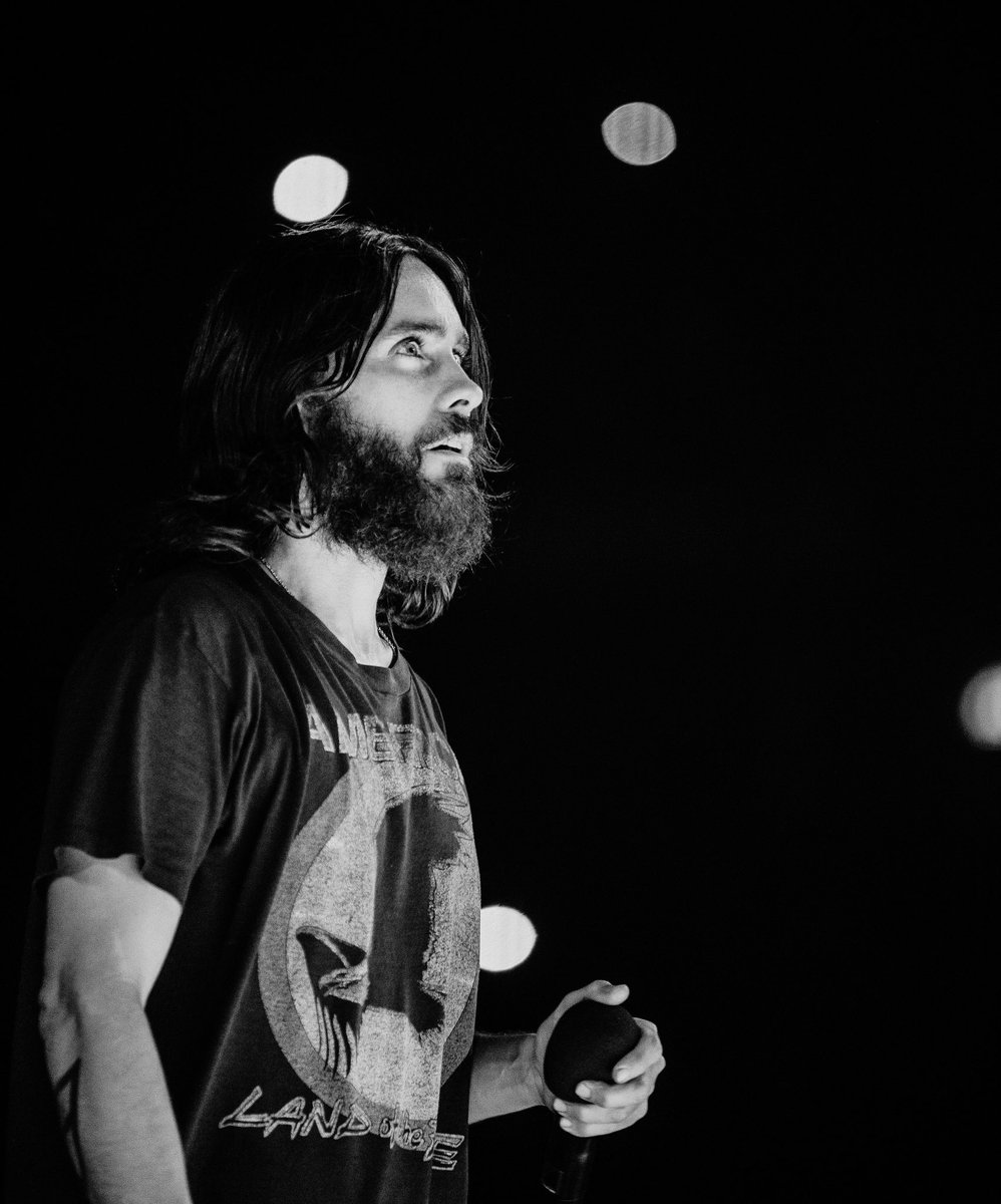 30SECONDSTOMARS's tweet photo. Only 5 DAYS 'til the arrival of #AMERICA. Anyone out there ready for the new album!? 🎵

https://t.co/zug56gAy3V https://t.co/kIFcvctWzz