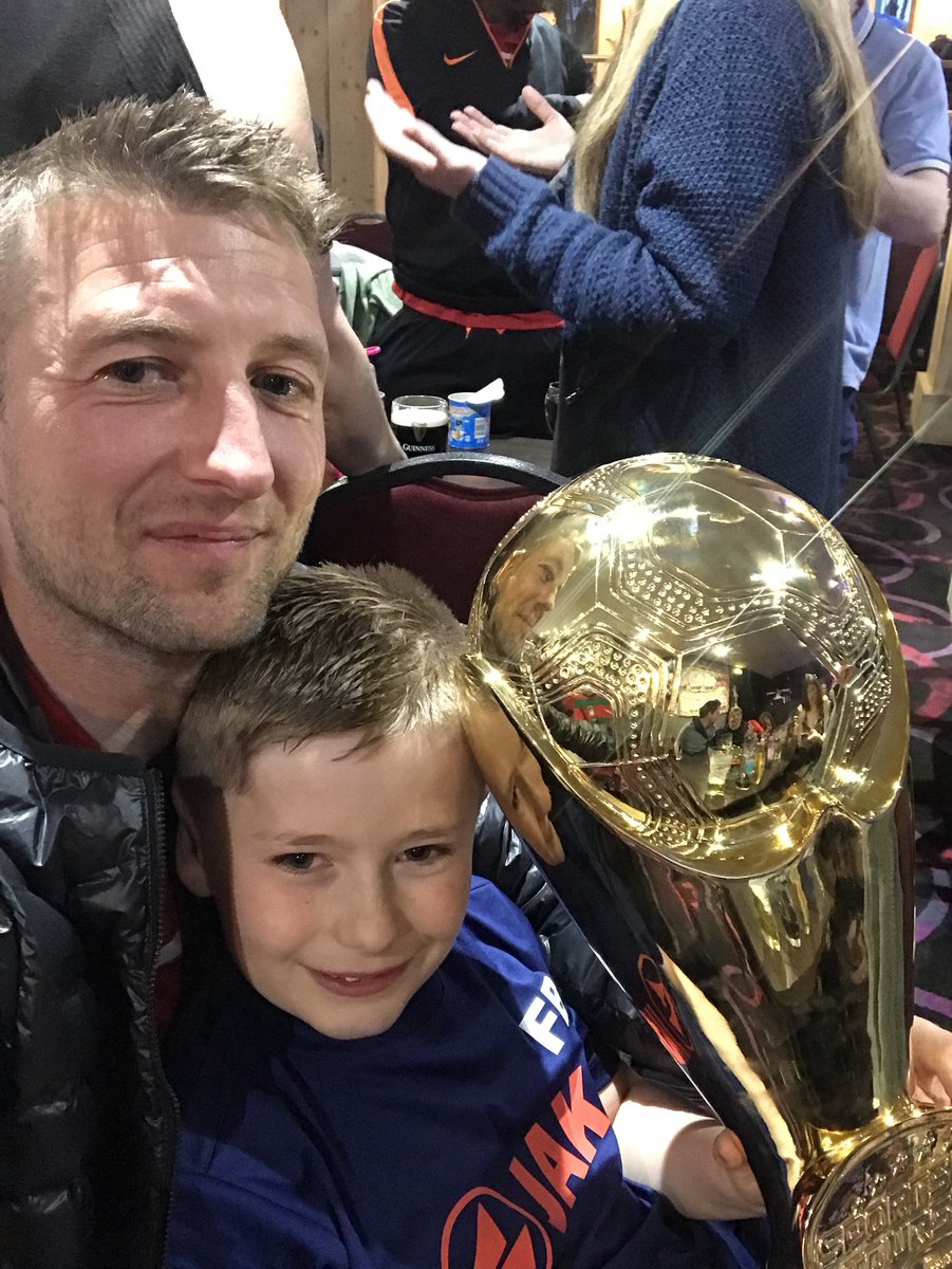 EnfieldTowneja's tweet photo. Amazing weekend with the U8 Blues IOW winners very proud of these boys  @Tours4football  @Colney_Colts #Colts #coltsfamily #londoncolneycolts #grassroots #proud #believe&amp;achieve https://t.co/leGLB8vOri
