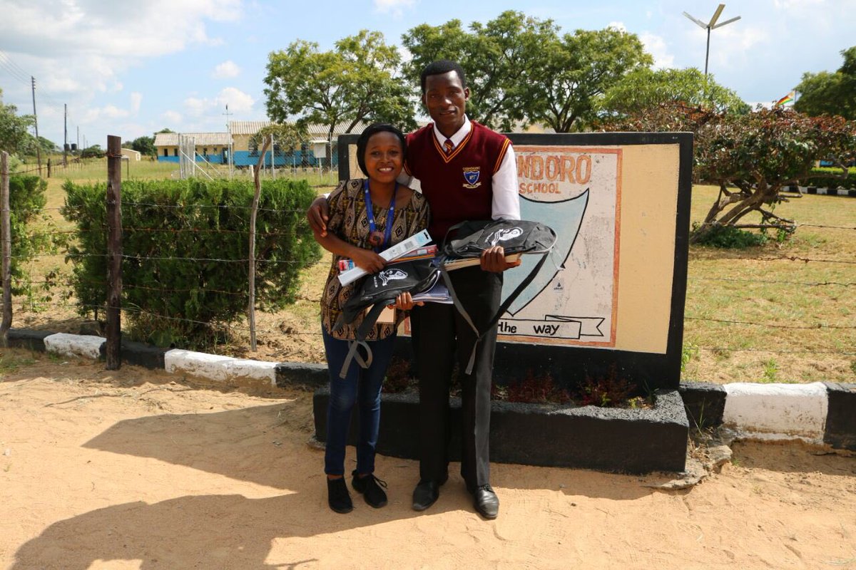 TryAfric's tweet photo. During their 2018 Zim Tour in March, Try Africa visited a friend at Chemhondoro High School in Musami,Murehwa with a number of gifts. #Zim_Tour_2018 “We are called to put a smile 😃😃 on people’s faces.” @EdmoreZhakie @hchiranda @MohubaKgalema @ULvarsity @RadioTurf https://t.co/FYMbSUI3Y1