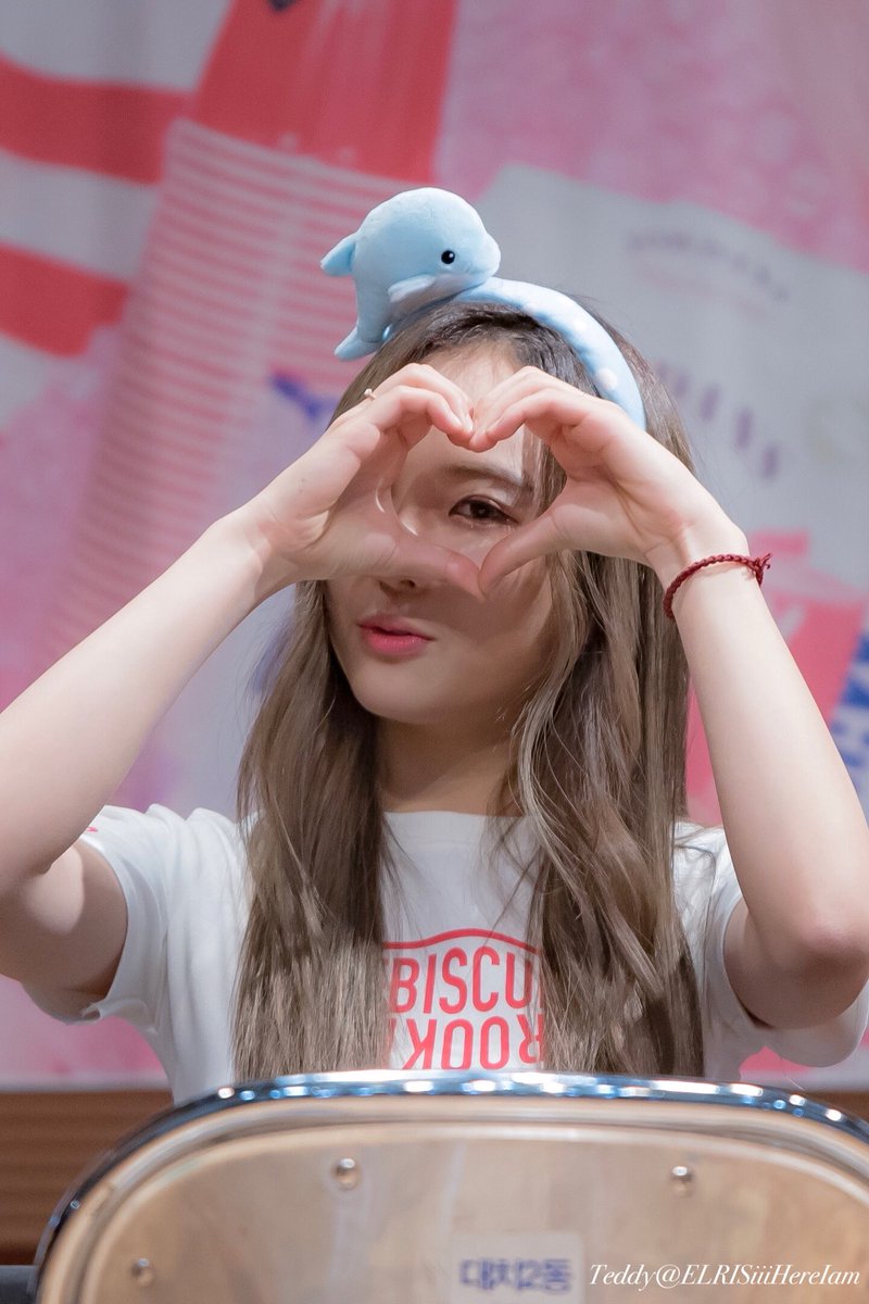ELRISiiiHereIam's tweet photo. ヘソニがくれた❤️😘
171104 ELRIS 명동 팬사인회 @대치2문화센터
#ELRIS #엘리스 #エリス
#Color_Crush #POWPOW
#후너스 #HUNUS
#혜성 #Hyeseong #ヘソン #양혜선
@HUNUS_ELRIS https://t.co/D1otbU78vJ