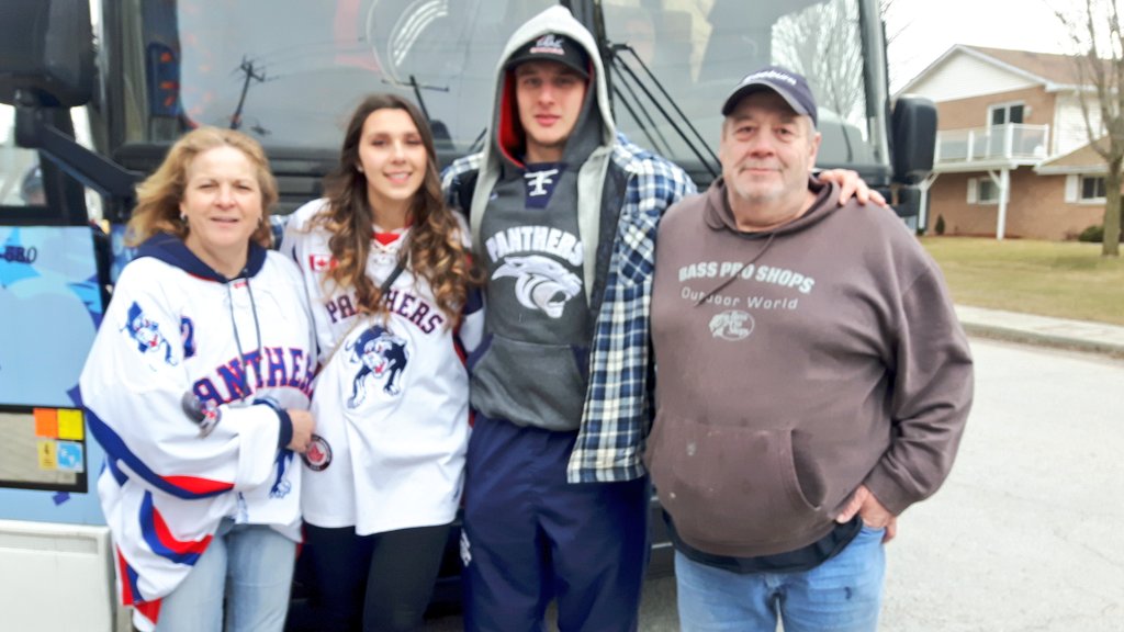 RobSnoekLIVE's tweet photo. Also last game of @KallM_22 's junior hockey career. Mom and dad there for every step of the journey. 

@PanthersJrC for life. https://t.co/yVVsx4ZF4c