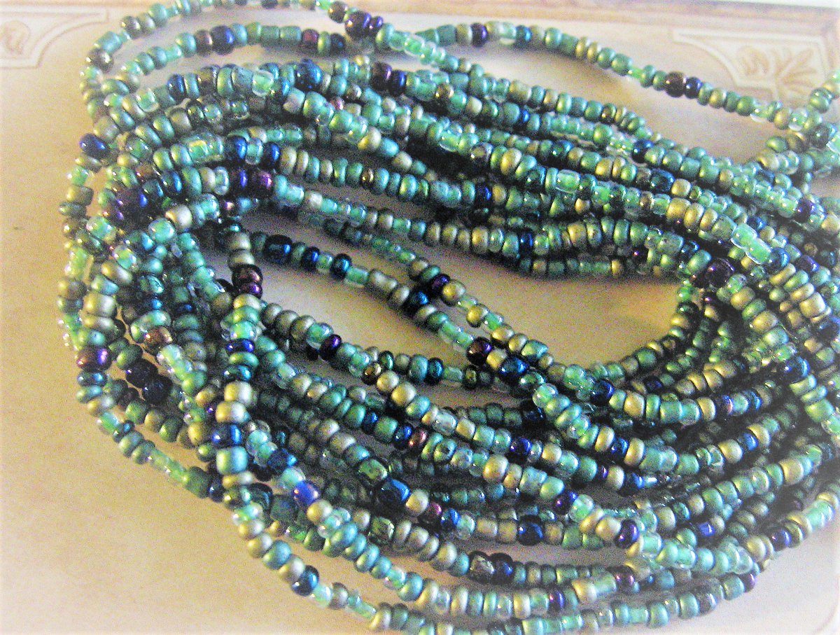 LaurieCDesigns's tweet photo. #Bead Grab Bag! Open but Unused Beautiful Beads for Jewelry and Crafts! #Unbranded https://t.co/5cR1IXmKYp via @eBay #grabbag #beads #beadwork #beading #handmadejewelry #crafts #crafting #ebaydeals https://t.co/4deUJauDlv