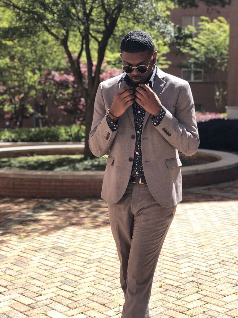 _saintjoe's tweet photo. Turning my birthday into a lifestyle, 22🎈#BrokeAnotherStatistic #22ndchapter #Aries♈ #HappyResurrectionDay https://t.co/zc50GDA5nz