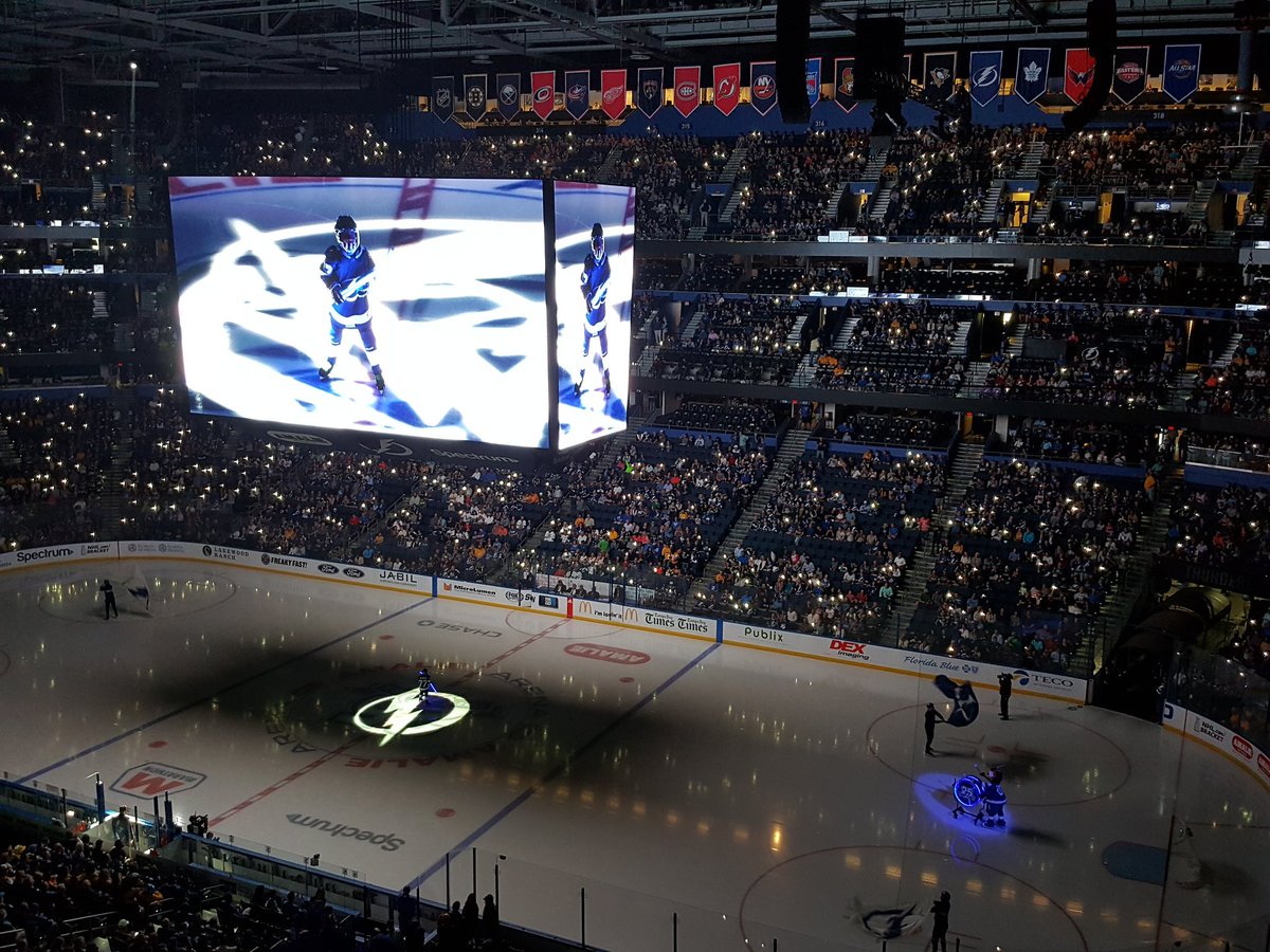 lebrunluc1's tweet photo. This is for you @theresacole77.  Go #Lightning https://t.co/Gr8PAYMiIW