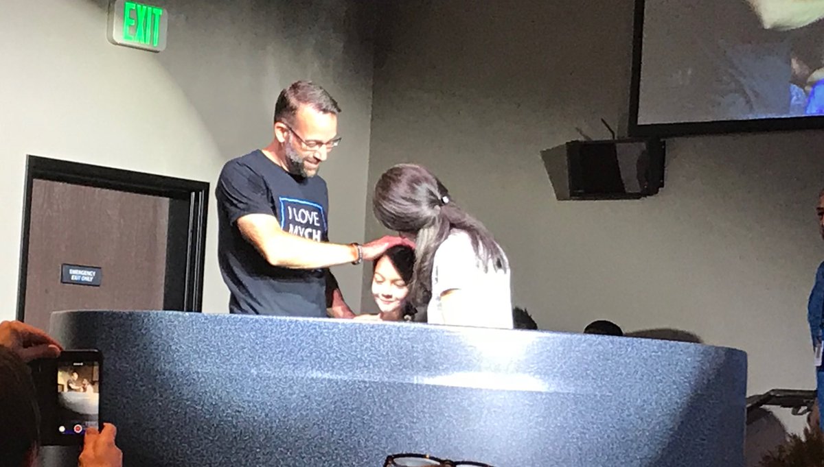 MarkReiswig's tweet photo. My #EasteratCatalyst highlight... #baptism https://t.co/ZwgwcdHuL7