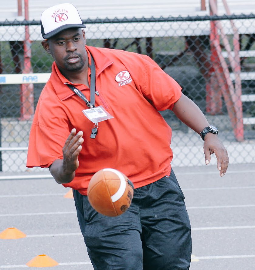 Seasoned veterans from the big and small school level bring unique perspectives of what it takes to be successful field generals on the defensive side of the ball.

#TheMainEventCamp LB Coaches
Thomas Berry
Anthony Troutman