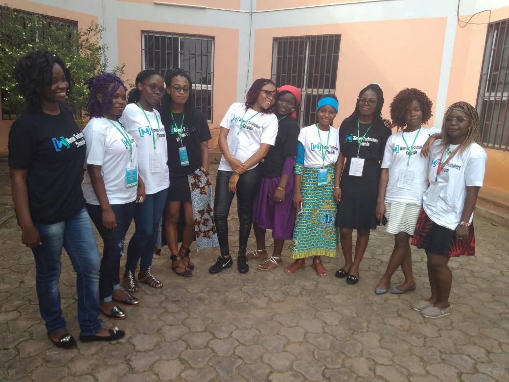ingrid_twins's tweet photo. 11 photo de famille avec la tram organizers WTM et GDG
#WTM18 #WTMYaounde https://t.co/5nqJZWFbK0