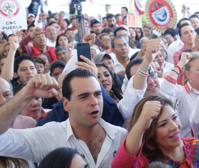 mayrusmayrus7's tweet photo. #MeadePresidente con compromisos, experiencia y sensibilidad #AvanzarContigo @JoseAMeadeK hasta la victoria!!  @urpuebla @EstefanChidiac @PRIdePUEBLA @UR_Nacional @EJRNacional @VLVN @EnriqueOchoaR https://t.co/ALKtilsl34