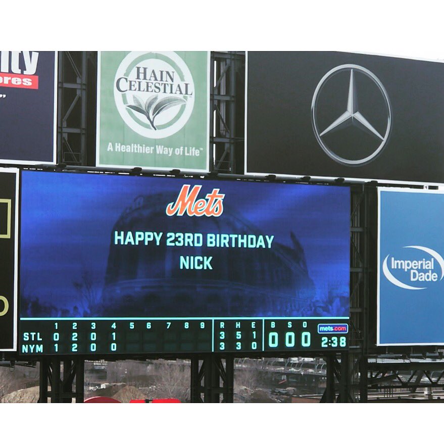 42Rivera42's tweet photo. When you’re #23 and your mom is totally embarrassing and to top it off you’re a @Yankees fan! 🤦🏽♀️ Happy 23rd Birthday Nick! @CitiField @Mets #OpeningDay2018 #live4josh #live4joshfoundation #LGM https://t.co/ygt36jhat6
