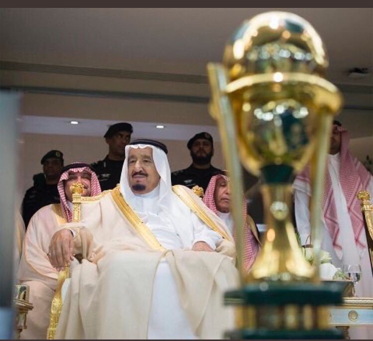 - عسى المقامُ ، بالمقيم يليقُ ✨🖤🖤🖤🖤

 #الباطن_الاتحاد