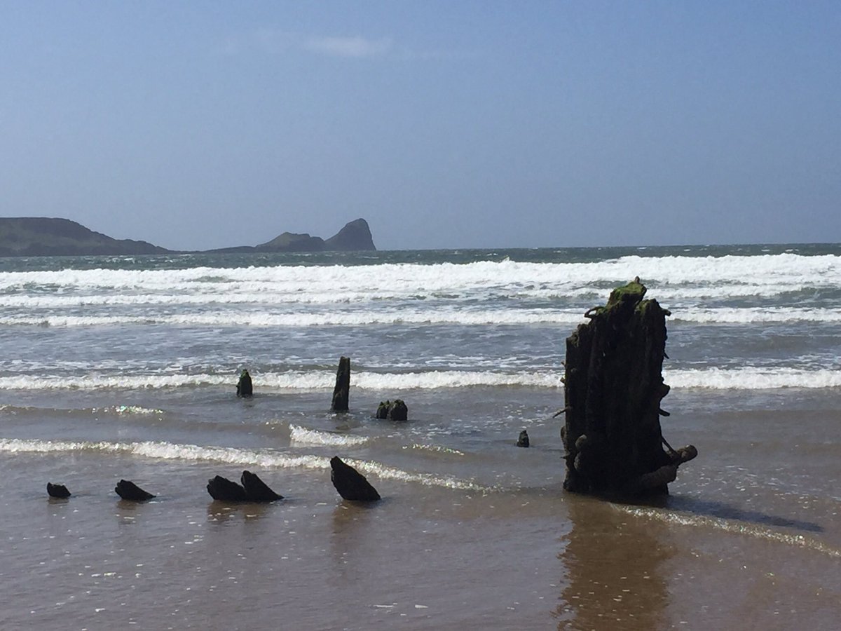 Brianshihtzux's tweet photo. Just seen @GowerBrewery photo competition but far too many that I love from Gower......it’s my sanctuary after all.....here’s a couple.....see what you think guys 👍

@mattjoslin I’ll leave the final pick of the bunch to you......insider knowledge 😉

#WhyILoveGower https://t.co/7cTUQYNOtk
