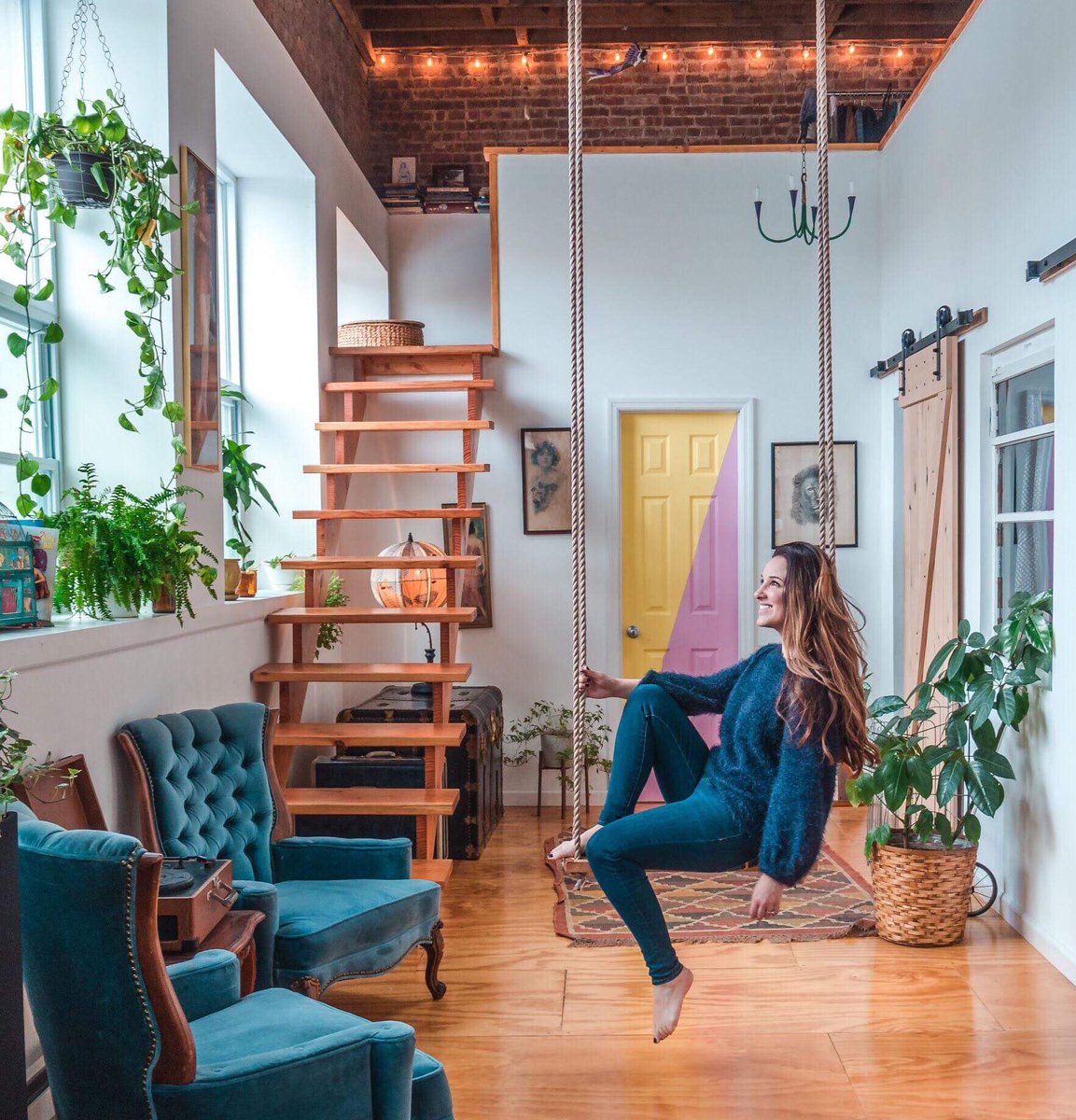 wanderingsunset's tweet photo. The Funky Loft is the most unique spot to stay in Brooklyn. This shared Airbnb has an awesome retro decor, tons of plants and an indoor swing!! Insta goals for a weekend with @theflyawaygirl ❤️ https://t.co/NBfWK6Smrz