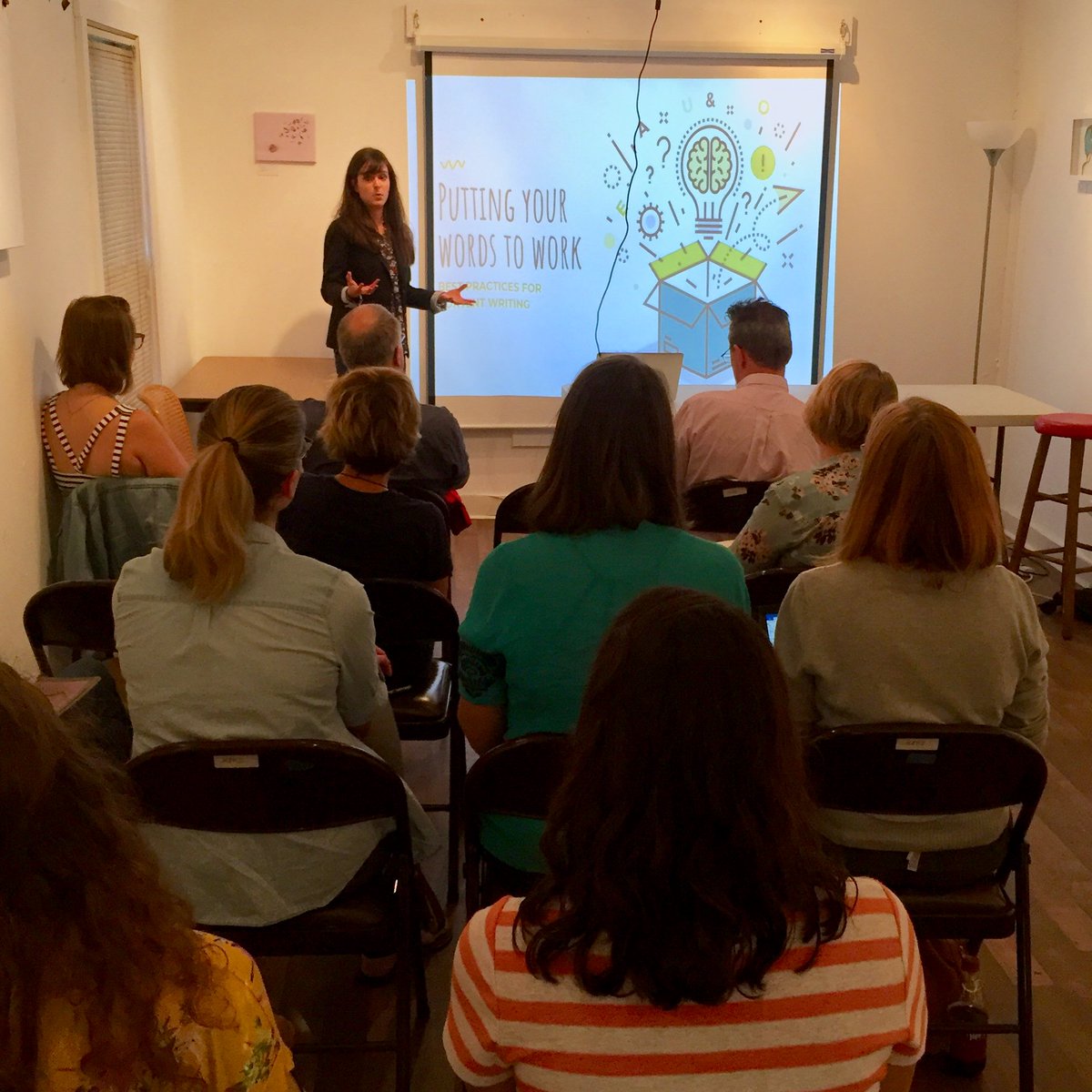 ChulaLeague's tweet photo. Thank you @LoriLeighOtto for joining us this week &amp; sharing your content writing expertise. It was a full house, and we all learned a lot about marketing our art! #ProfessionalDevelopmentWorkshop https://t.co/1AvvLq5BLb