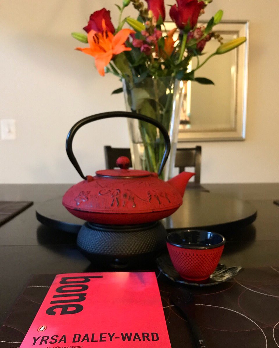 MsBsZenLife's tweet photo. Tea and @YrsaDaleyWard #EasterSunday #Afternoontea #BooksandTea #NationalPoetryMonth #currentlyreading #cuplestea https://t.co/yn0kWtaiVY