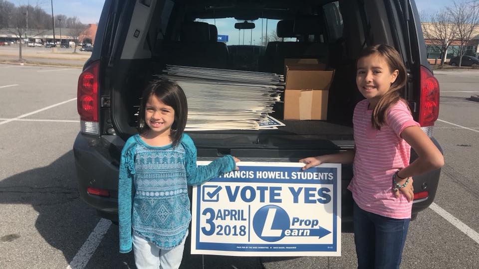 PropLearn's tweet photo. If you have a yard sign, please take it with you when you go vote on April 3 and place it (at least 25 feet from the door) at your polling location. Thanks! https://t.co/ubBIO8baXe