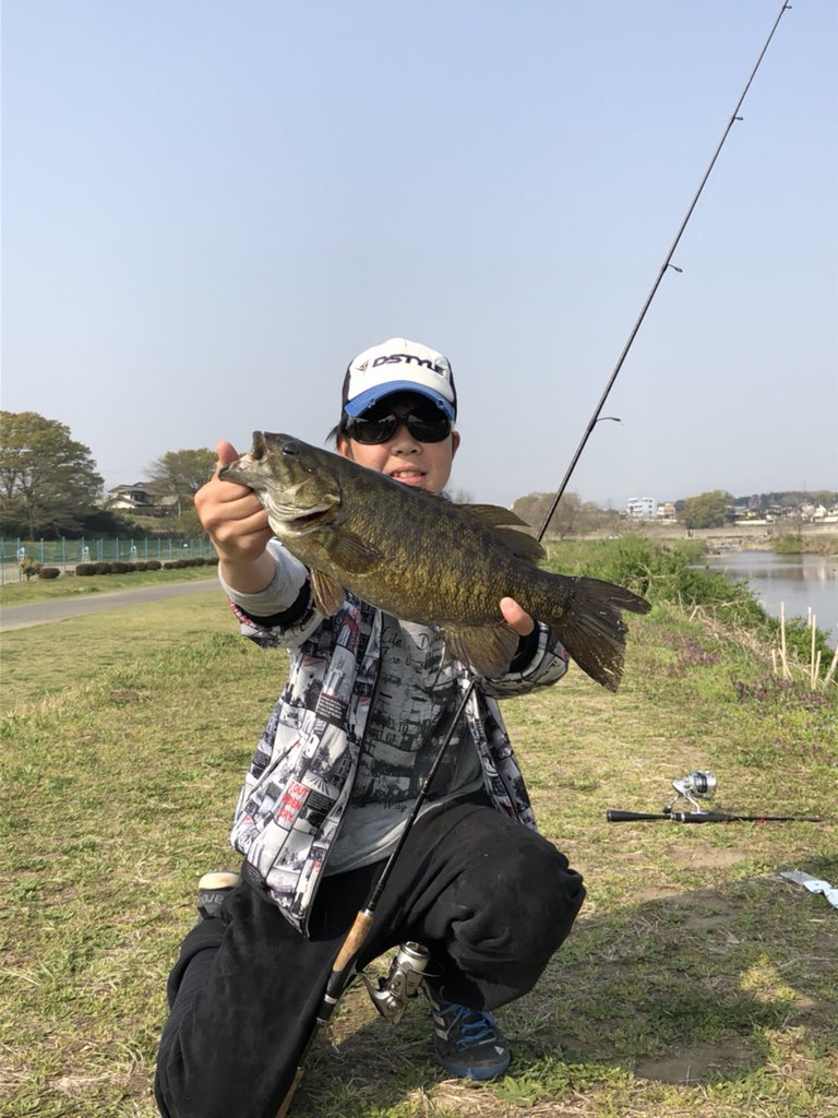 りゅーじ やっとつれたぜー ネコリグでつったしかもミナモのじくヘッドワッキー今年は釣り行ってる回数少ないからこの時期にやっとでした笑 りゅーじ やっとつれたぜー ネコリグでつったしかもミナモのじくヘッドワッキー今年は釣り行ってる回数少ないからこの時期にやっとでした笑