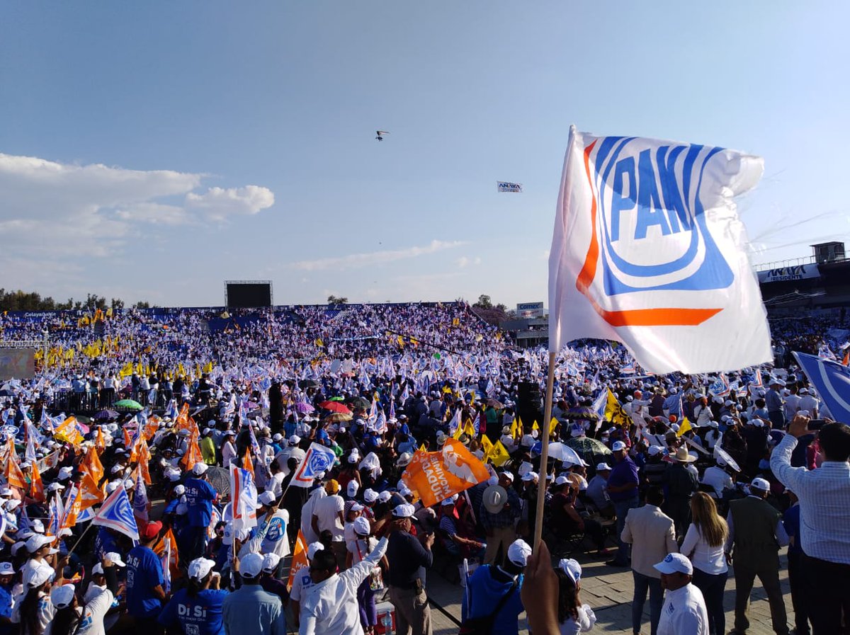 Guanajuato está con <a href="/RicardoAnayaC/">RicardoAnayaC</a> #DeFrentealFuturo Vamos por un mejor Estado. #DiegoSí #PorGuanajuatoAlFrente