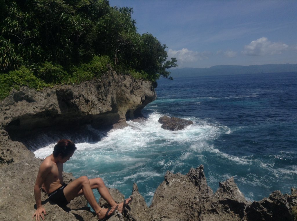 clydecyrus69's tweet photo. Ayawg labda akong ribs 🙊💦 #wastelife #cabganisland #barobo #summer #sunkissed https://t.co/JKs1HOzjhQ