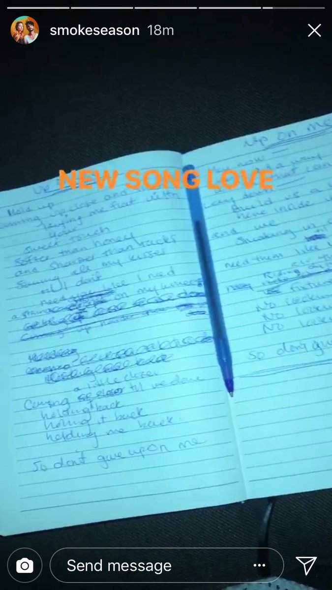 smokeseasonxo's tweet photo. Ooo, new song title 👀 #uponme https://t.co/1xKNA9NInT