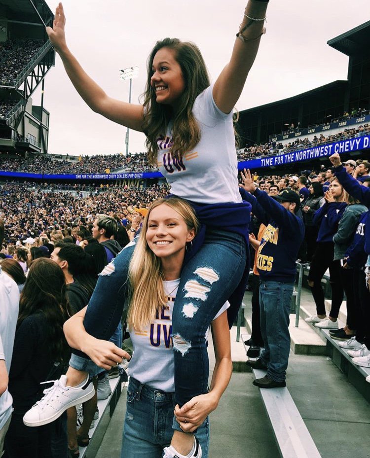 Yay! Greek preview registration is open!!  uwpanhellenic.com/greek-preview