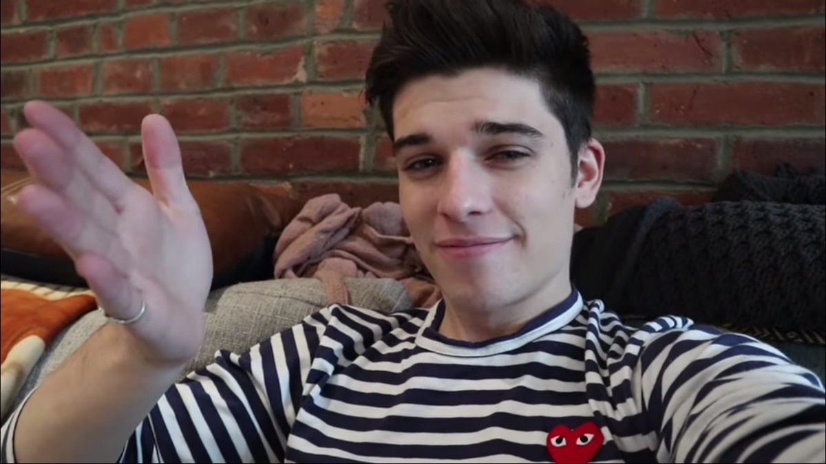 SeanODonWorld's tweet photo. Check out @TheSeanODonnell 's latest vlog where he shows you the essential thing he's takes with him when he travels!🎒
https://t.co/7Sbtvy2m32 https://t.co/mhGqM5F0Tv
