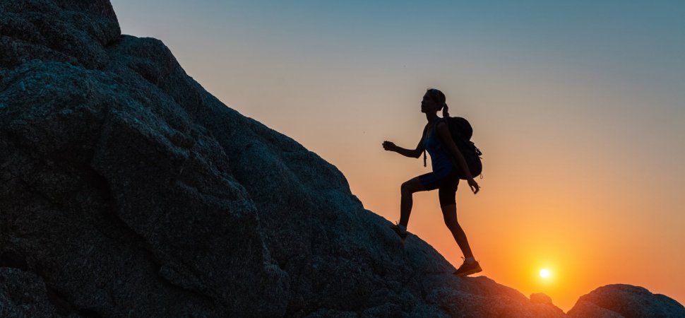 LS_IA_JudiJ's tweet photo. "I Was Broke and Lost at 22. Here's How I Made Enough Money to Retire by 28" #SelfMotivation #KnowThyself
https://t.co/bsbyInZIZ5 https://t.co/0xAo89qvj4