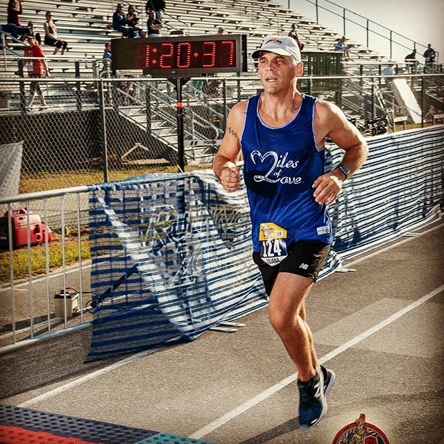 sadcox's tweet photo. Nice job @lilipvill! Missed 8:00 pace by 5 seconds. #dang #IMeanYay
#MyOtherShoesAreAGi
#excaliburtenmiler
#running
#runningbehind
#twoweekslate
#NowAboutThatCrown https://t.co/kNOHdezwxN