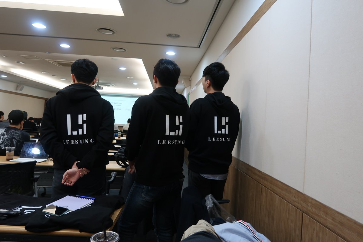 KCSEstonia's tweet photo. 2018년 3월 31일 영등포 역사 대회의실에서 KCS 제1회 사업설명회가 있었습니다. 참석해주신 모든 분들께 다시 한 번 감사합니다. 앞으로도 더 열심히 하여 성장하는 모습 보여드릴 수 있도록 하겠습니다. 자주 뵙고 소통하는 KCS되도록 하겠습니다. 😊 https://t.co/G5fXlrZEDz