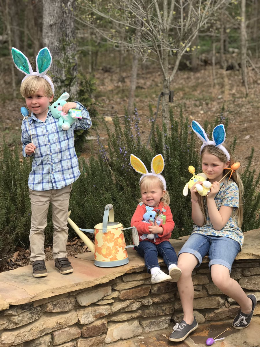 danielcrosby's tweet photo. Happy Easter from Bama.
#WarEaster https://t.co/G24cQySOl7