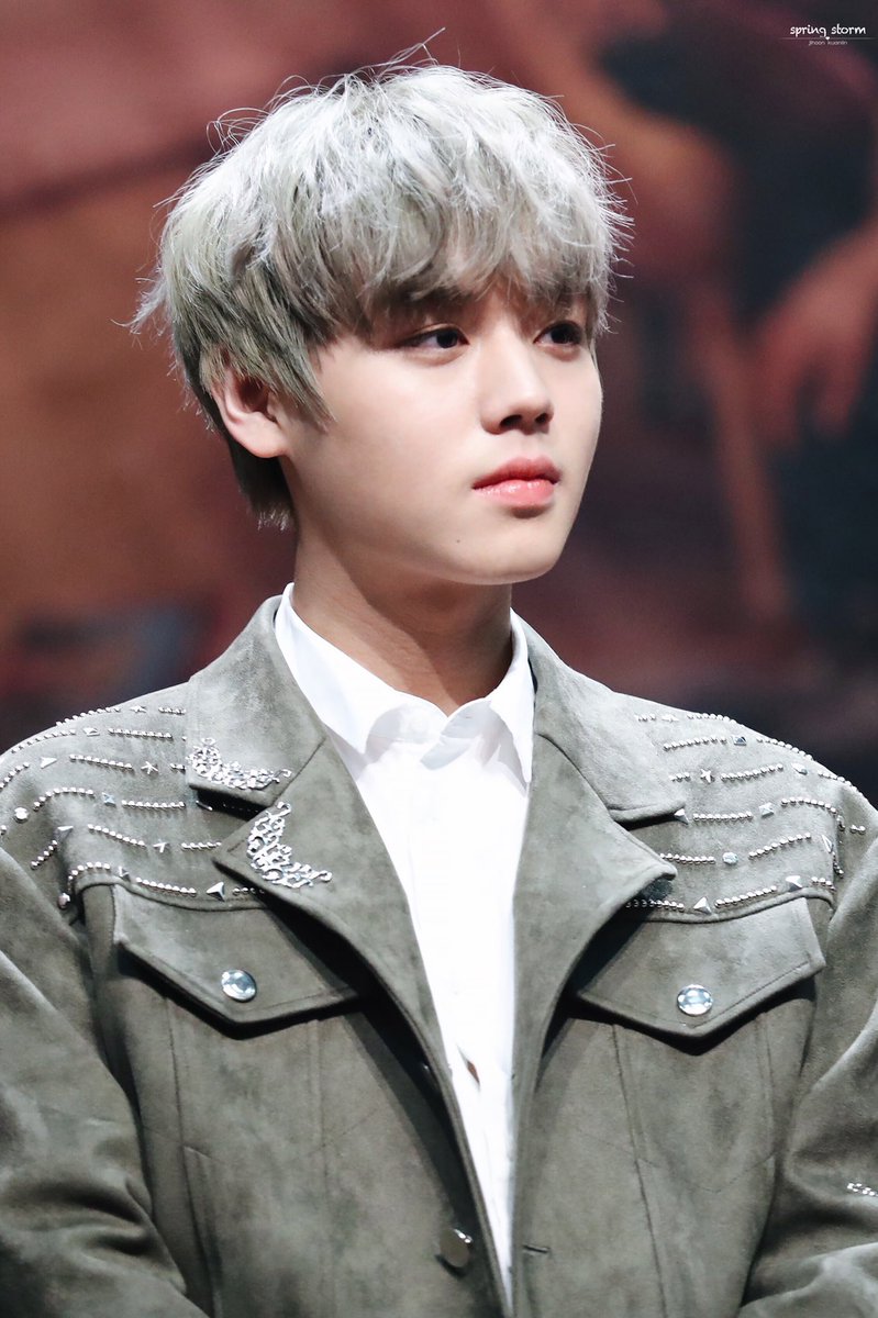SpringStorm72's tweet photo. 180331 팬싸 #워너원 #박지훈 #parkjihoon https://t.co/eWBKTTzwHD