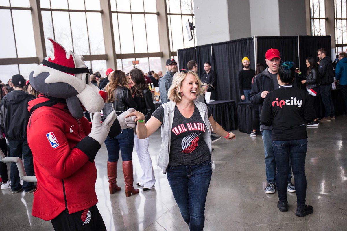 ripcitytix's tweet photo. Thank you to everyone who came out to #RipCityAleFest before the game tonight! https://t.co/zKWGsdEp3I