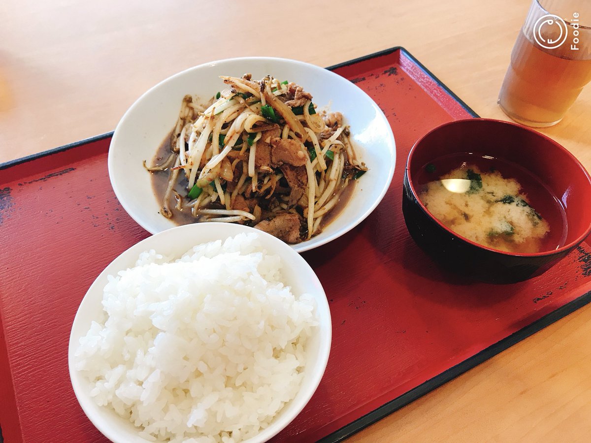 死にかけのハゼ お久しぶり最強食堂のレバニラ 沖縄の食堂 死にかけのハゼ お久しぶり最強食堂のレバニラ 沖縄の食堂