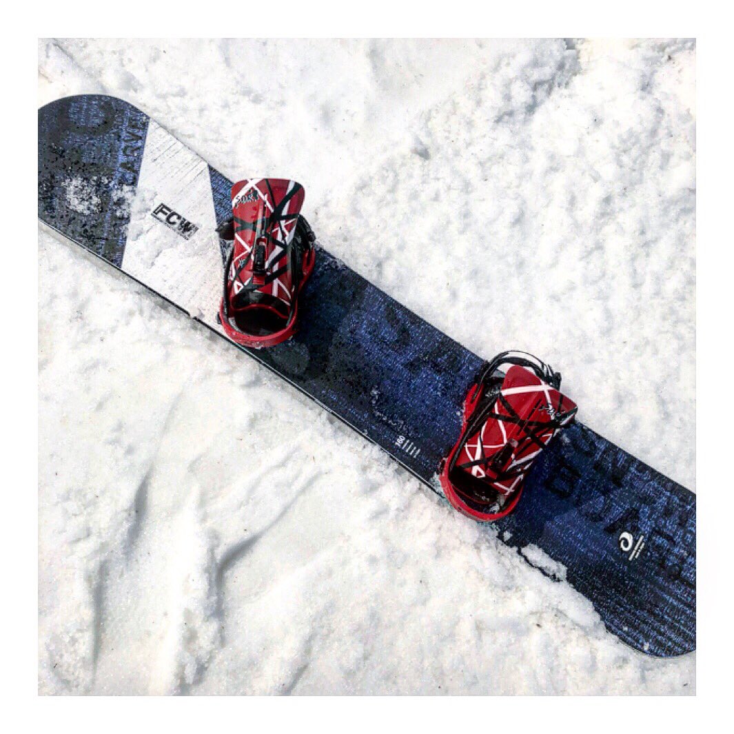 JAM_JS1's tweet photo. 久々のボード✨腰も回復しました😊
#snowboard #snowboarding #スノーボード #スノボ #ogasaka #オガサカ #fcw #fluxxf https://t.co/m4sLV7NDFo