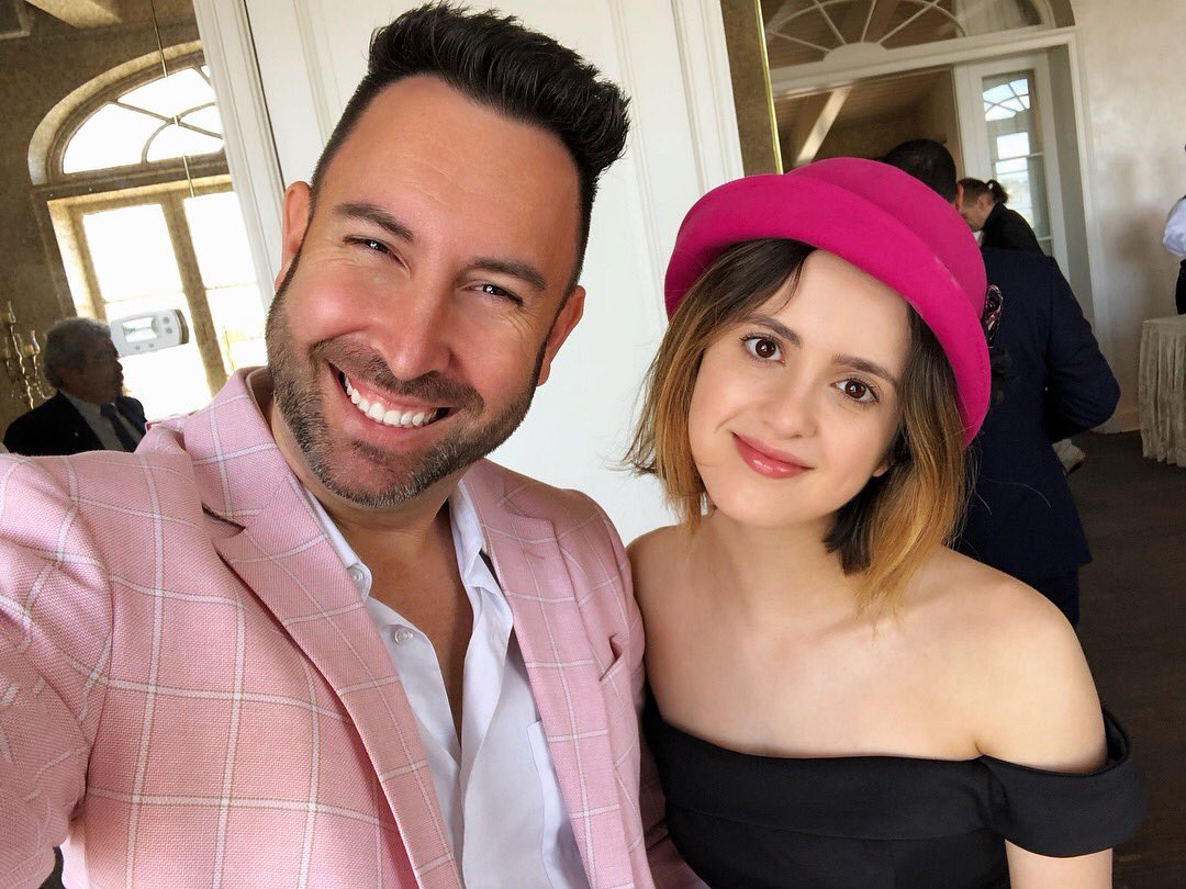 LMaranoLATAM's tweet photo. #FOTO: Laura junto a @joshwphoto. https://t.co/VaRpAxKd45