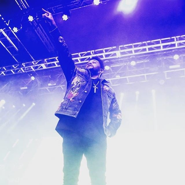 BrentBButler's tweet image. Reposting @shoutboxradio:
The Weeknd shares surprise new album, My Dear Melancholy 
Today brings the release of The Weeknd ’s surprise new project, My Dear Melancholy, . Subscribers of Apple Music and Spotify can now stream it in full.
.
.
.
#shoutboxradio #music #mixes