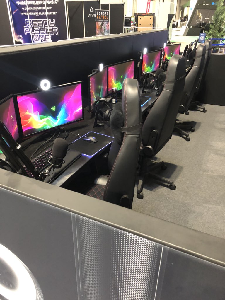 JustJamieMedia's tweet photo. Everything is setup and ready to go for the final day of #I62 its been a awesome weekend on the booth!!! @Razer @IGFestUK https://t.co/rjTM8uCNSh