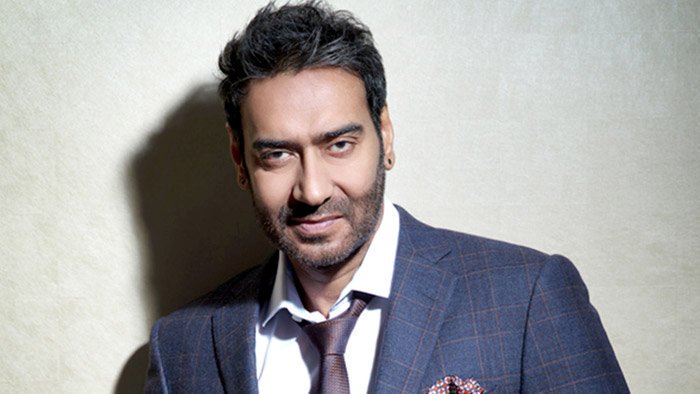 Happy birthday my all time favourite superstar my Ideol 
Ajay Devgan sir 