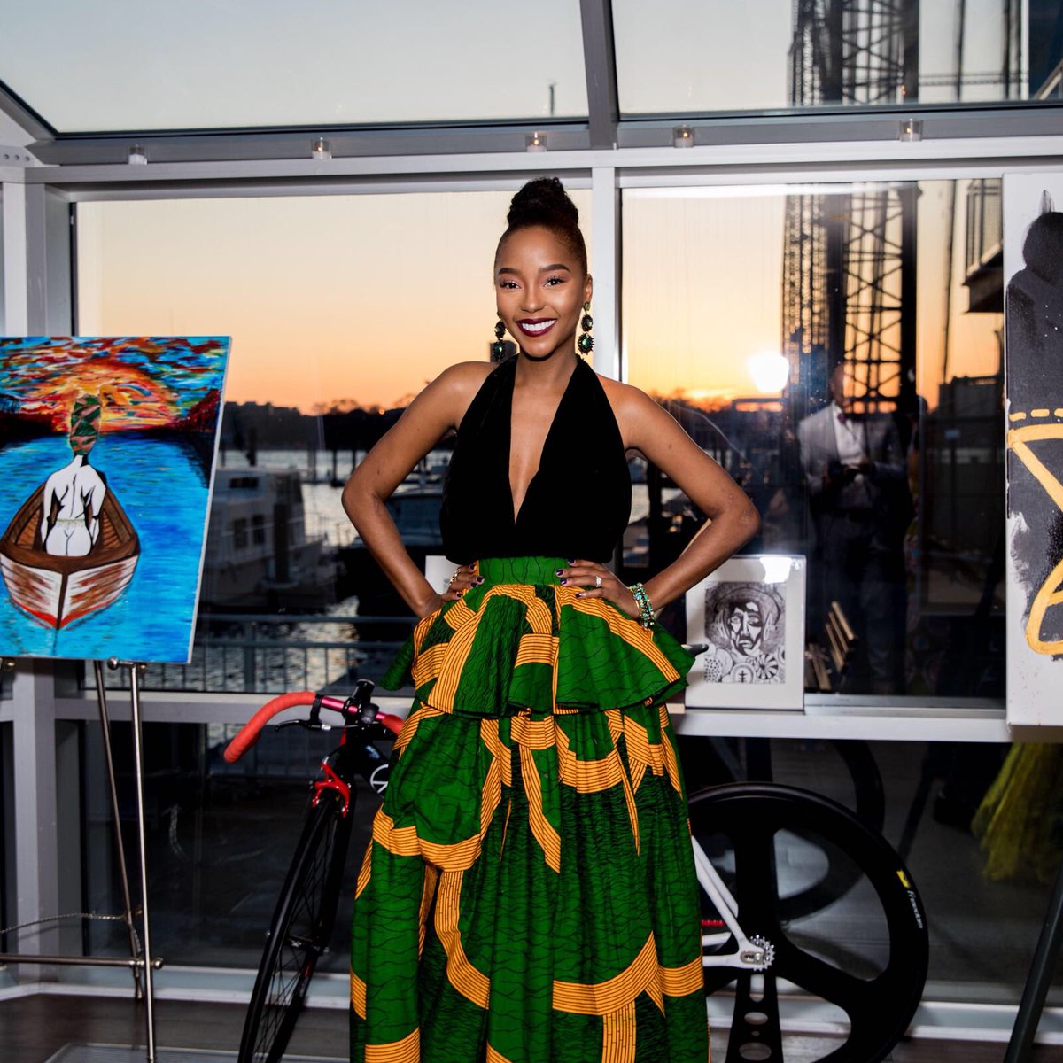 makhondlovu's tweet photo. Straight outta Zimbabwe! 🇿🇼🇿🇼They say the #washgala is the African Met gala so I had to rise to the occasion! I wore this gorgeous dress from #QueenECollection 
Earrings and bracelet by @ericksonbeamon 
Styled by @stylemonster24 
Pic by @TheOluwaseye https://t.co/ZxJ5IyitUm