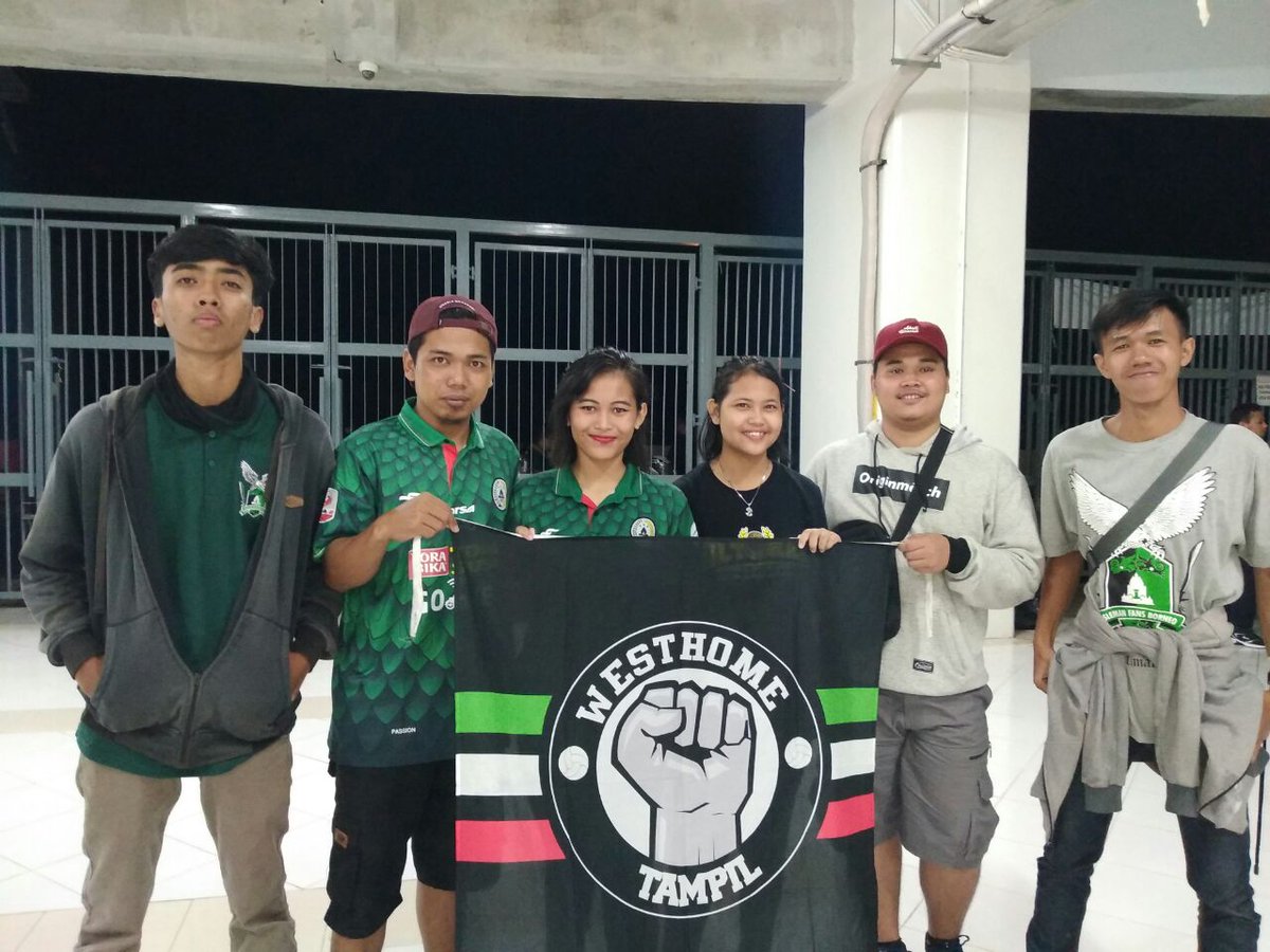 LCSxPSS's tweet photo. Ojo cemburu mass😝😝 @CSBXPSS1976 https://t.co/SCym5hYqwM