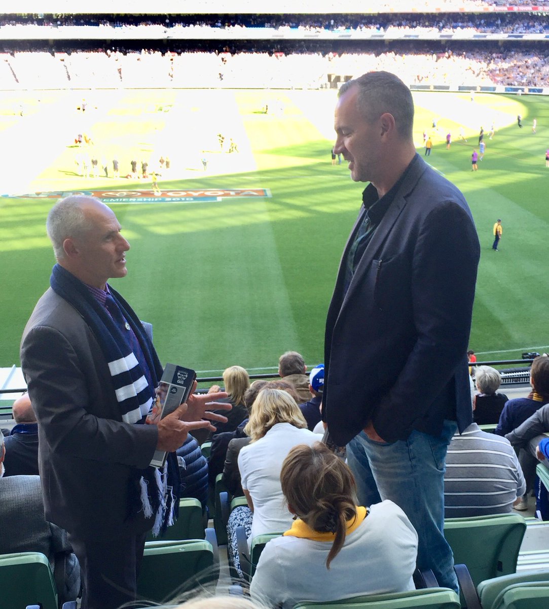 GeoffSlattery's tweet photo. The Rat and the Fish. @MCG #catshawks https://t.co/OagzSRpDIX